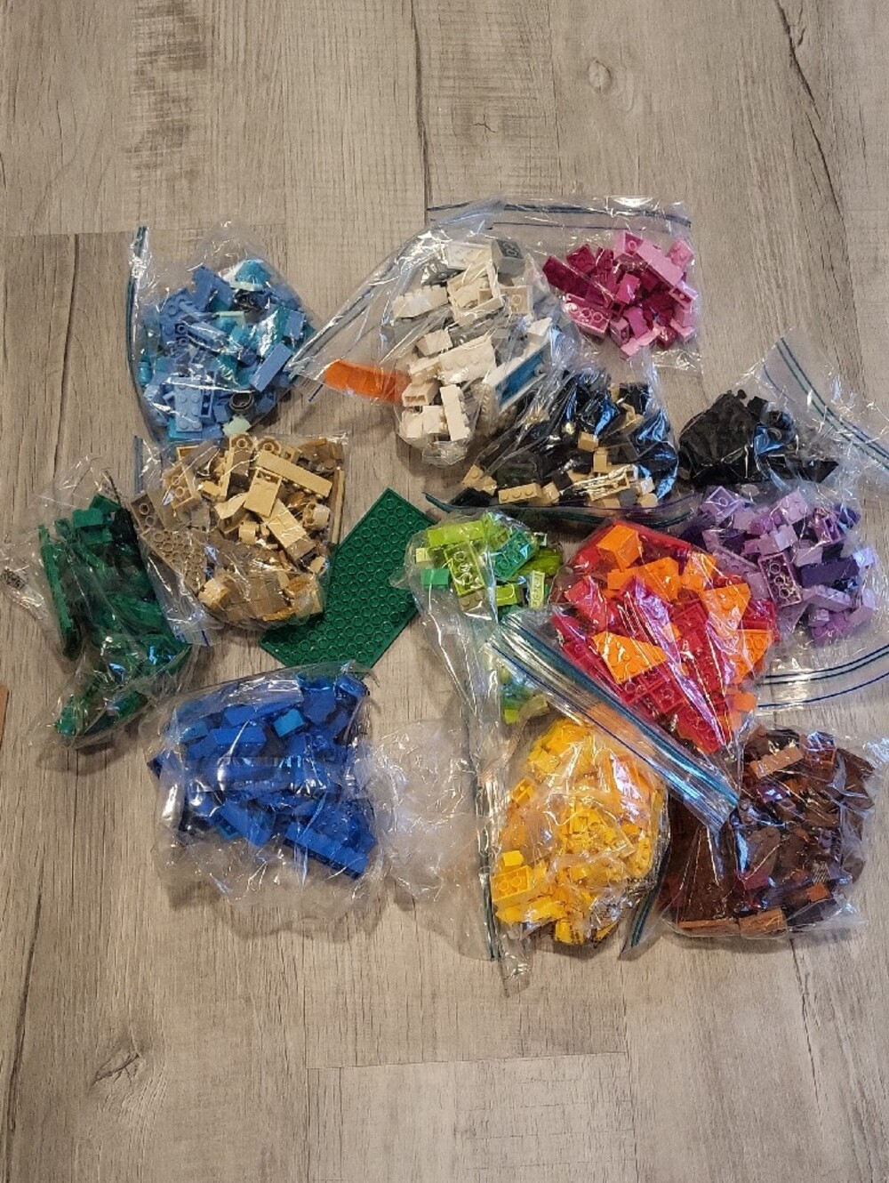 LEGO Classic 1500-Piece Multicolor Brick Set - Yellow Box - Picture 2 of 3